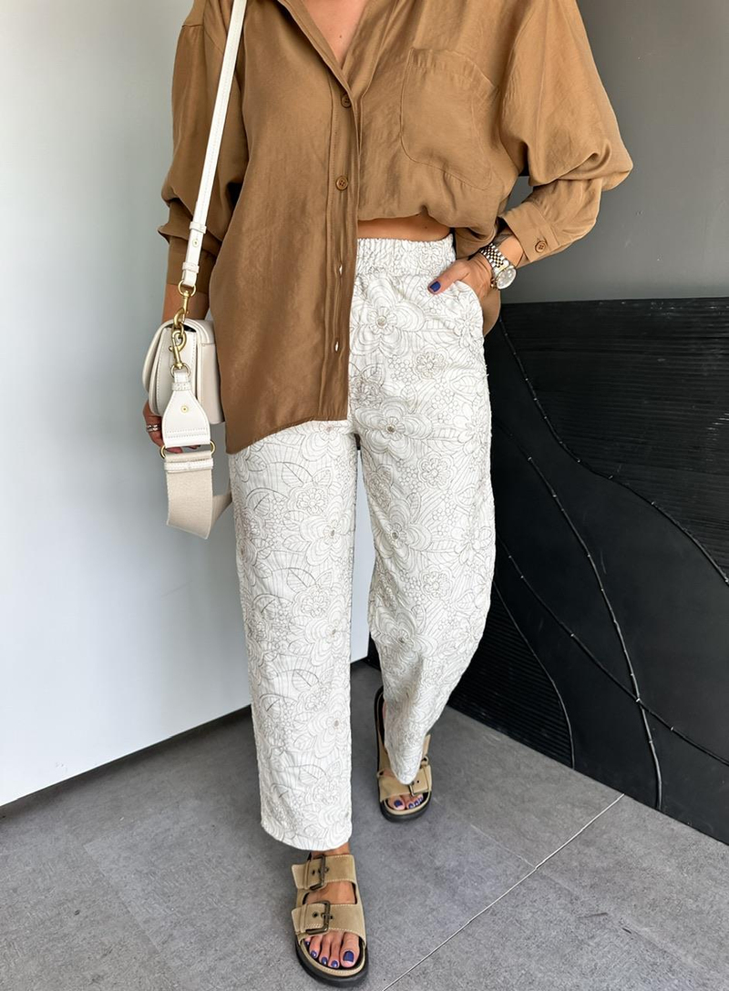Çiçek Nakışlı Keten Pantolon