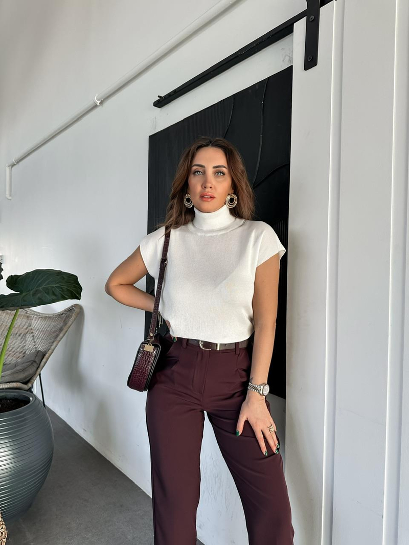 Ekru Balıkçı Yaka Kolsuz Triko