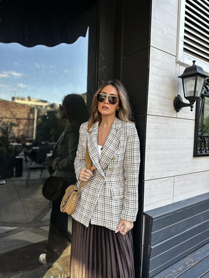 Ekru Kahve Desenli Gold Düğmeli Blazer