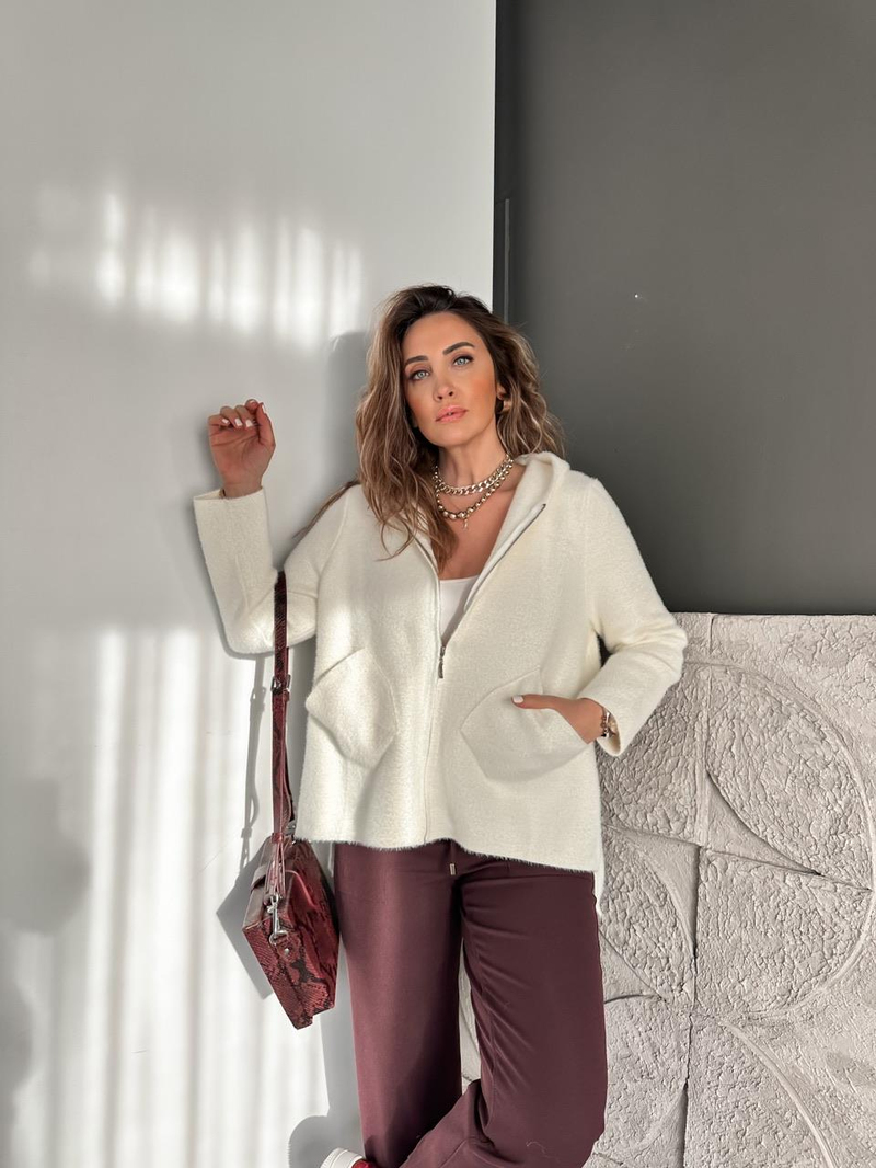 Ekru Kapşonlu Fermuarlı Yumoş Hırka