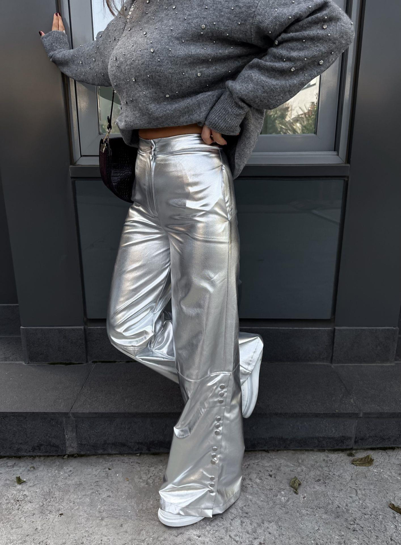Gri Varaklı Paçası Çıtçıtlı Pantolon