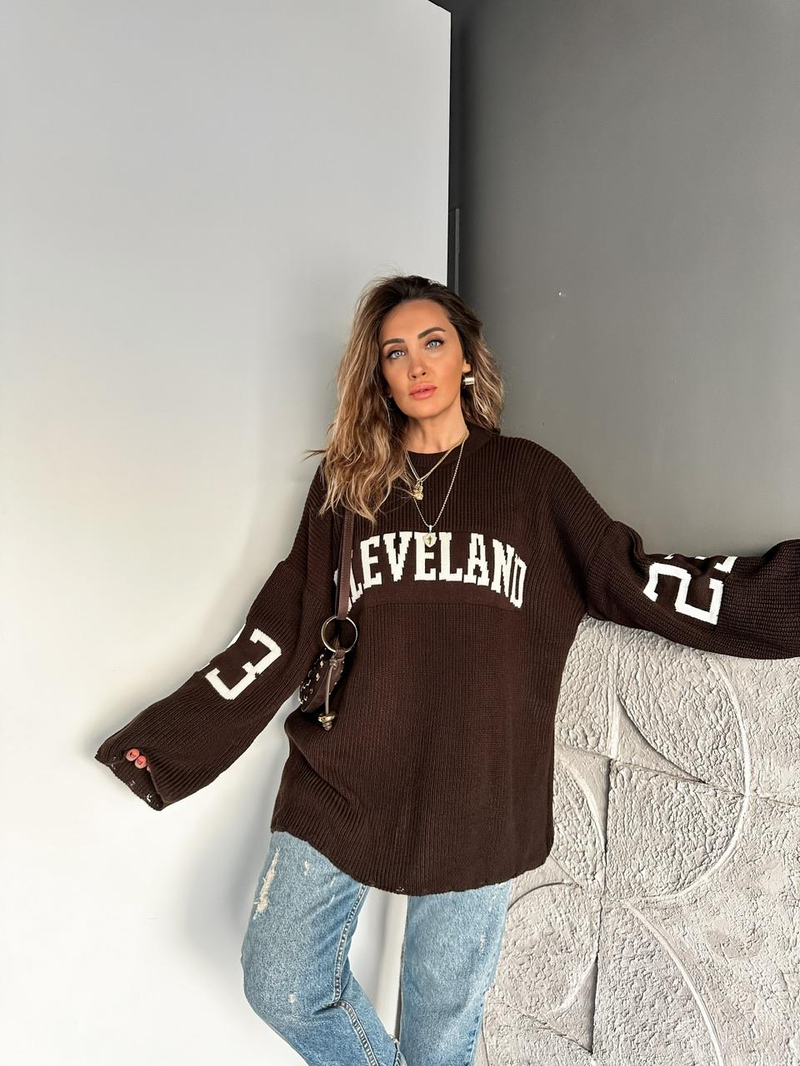 Kahve Cleveland Salaş Kazak