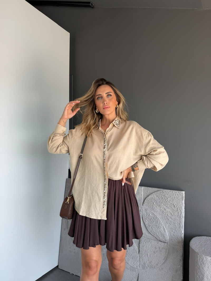 Krem Kenarları Boncuk Tasarımlı Keten Gömlek