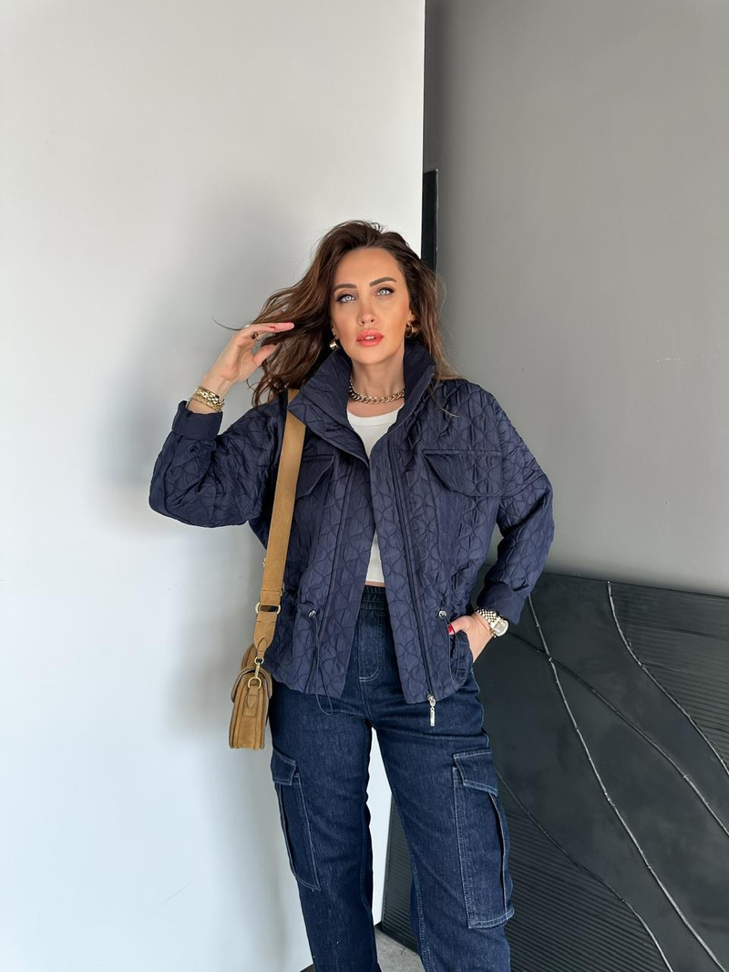 Lacivert Dokulu Beli Büzgülü Ceket
