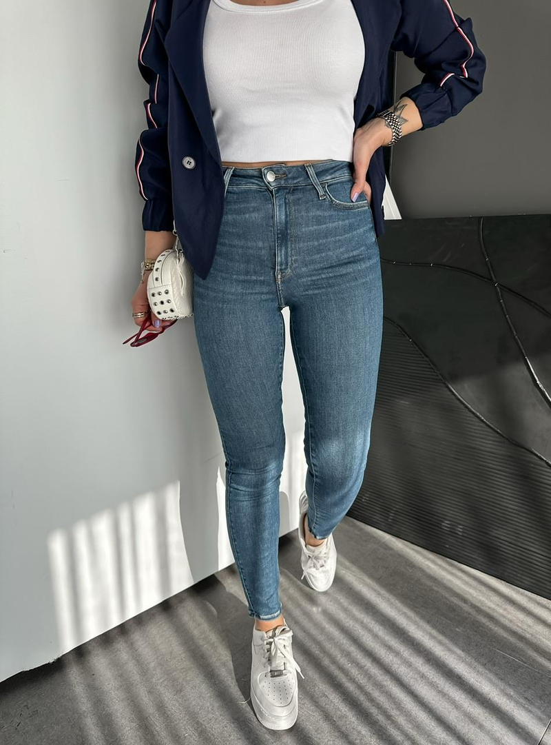 Mavi Taşlanmış Likralı Orijinal Jean