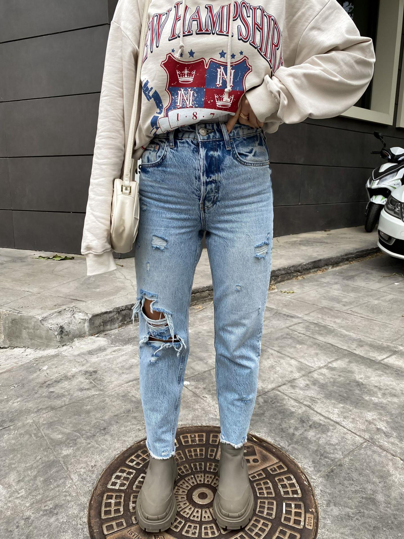 Mavi Yüksek Bel Yırtıklı Jean