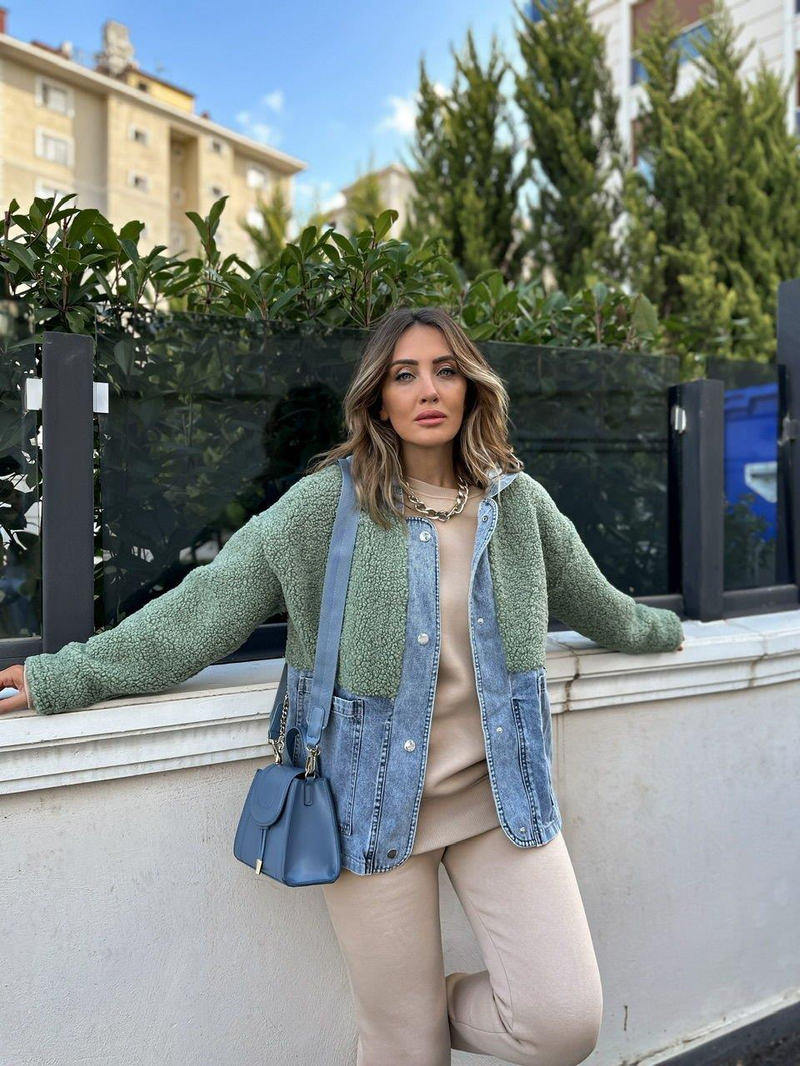 Mint Yeşil Peluş Kot Detaylı Mont