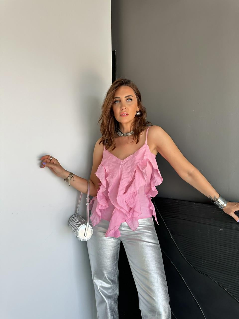 Pembe İp Askılı Volanlı Soft Bluz