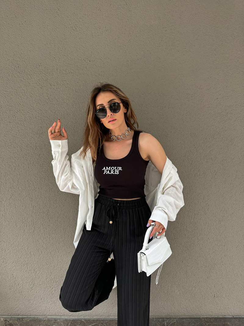 Siyah Amour Crop