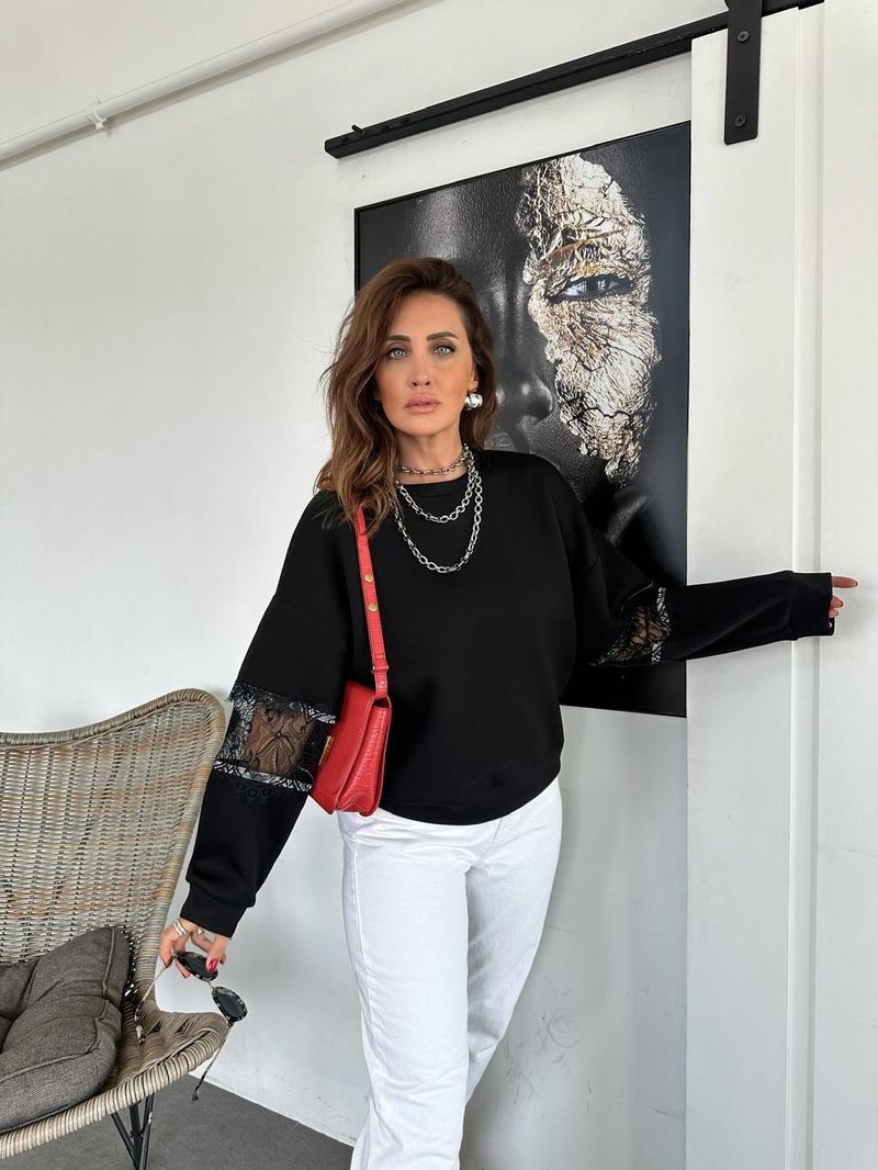 Siyah Dantel Detaylı Sweatshirt