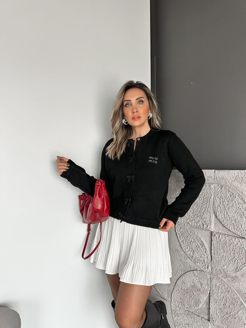 Siyah Fiyonklu Miu Hırka