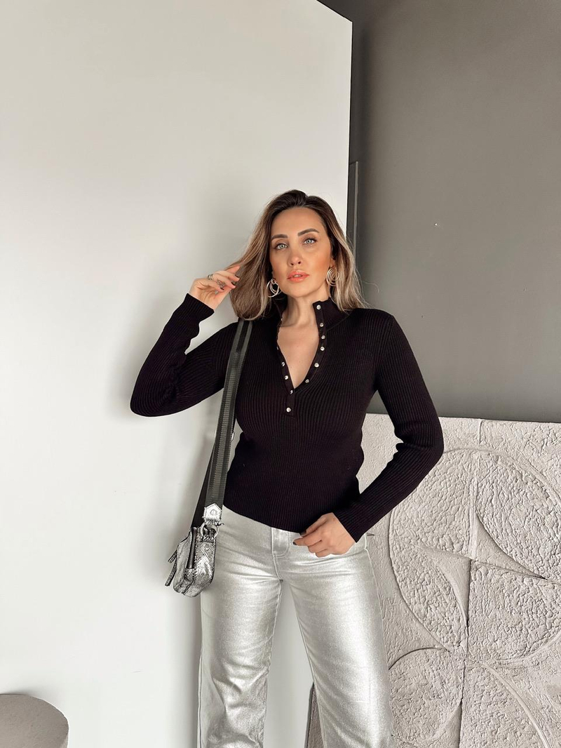 Siyah Gold Çıtçıtlı Fitilli Kazak