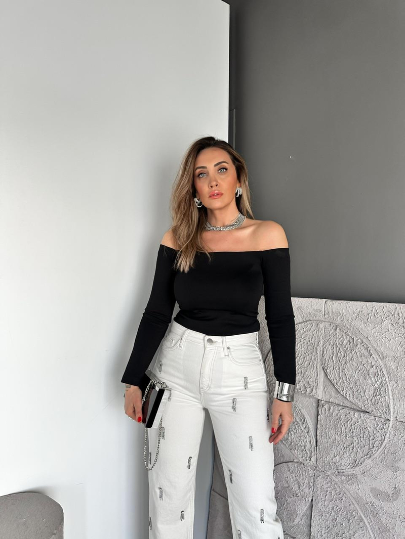 Siyah Madonna Yaka Likralı Bluz