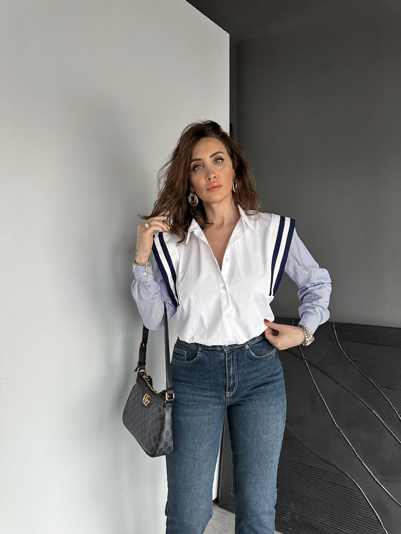Beyaz Şeritli Strip Detaylı Gömlek 