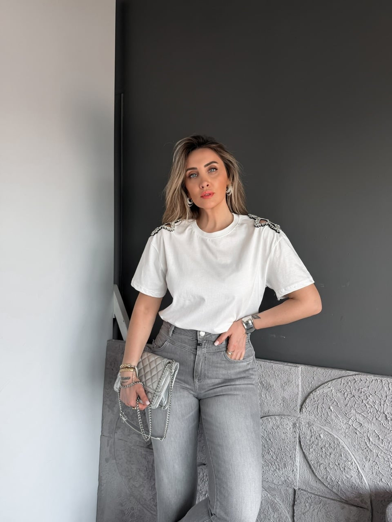 Beyaz Taşlı Yıldızlı Tshirt