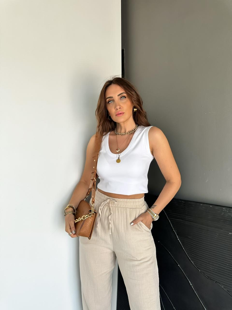 Beyaz V Yaka Pamuklu Tshirt