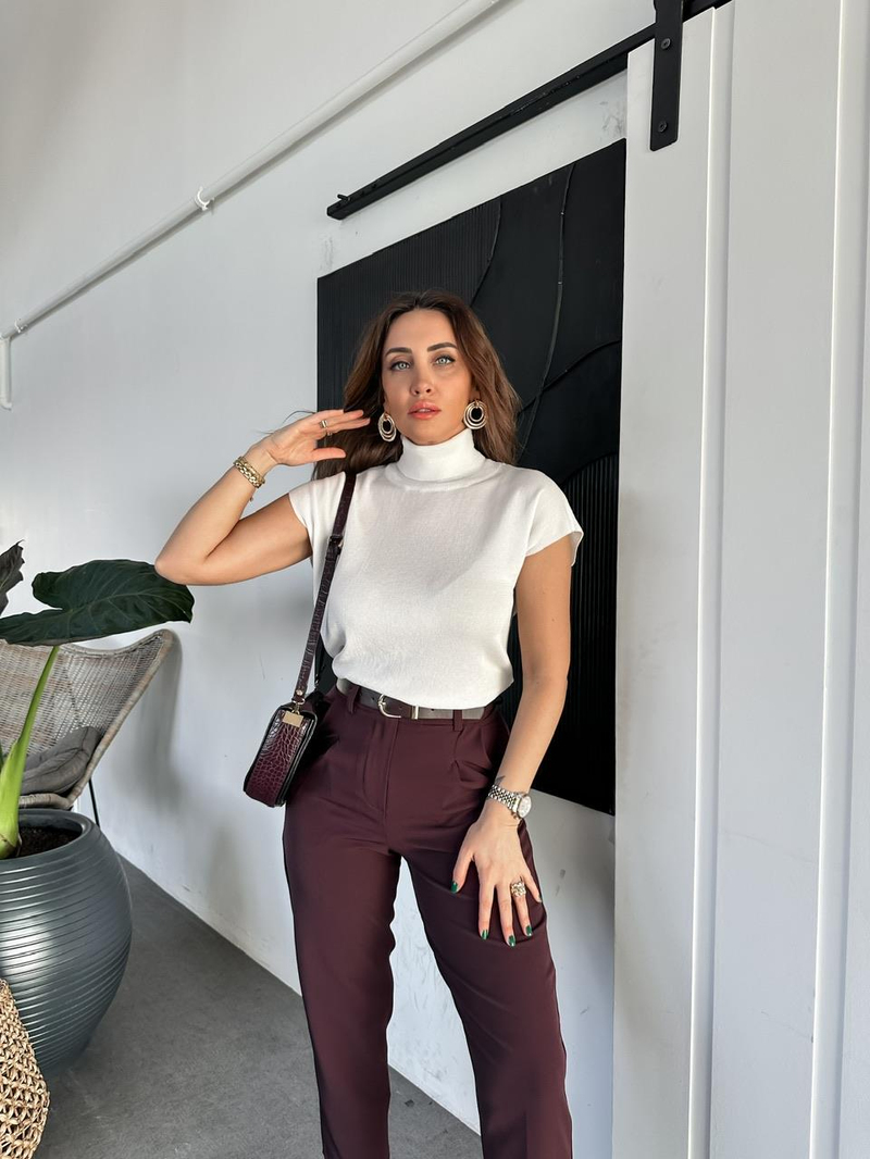 Ekru Balıkçı Yaka Kolsuz Triko