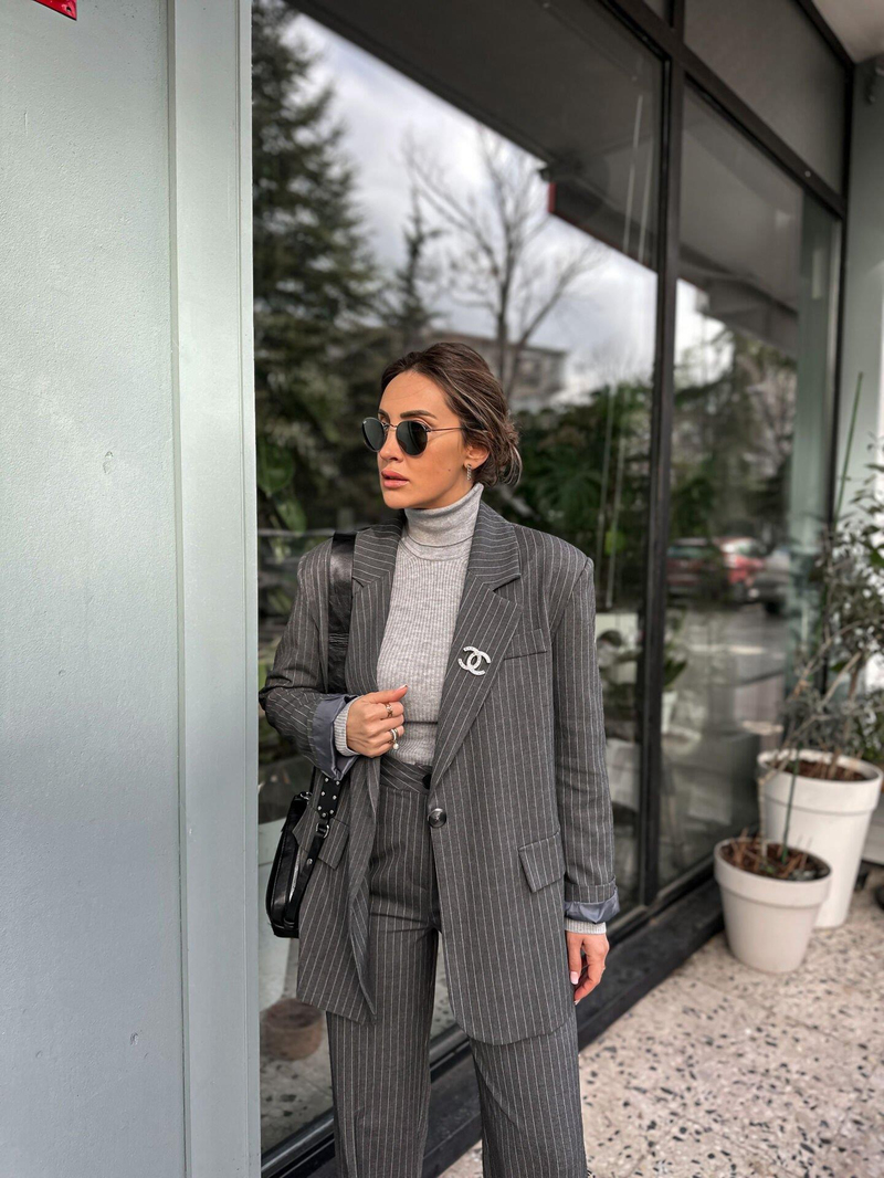 Gri Çizgili Oversize Ceket