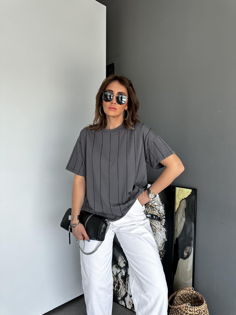Gri Siyah Taşlı Tshirt