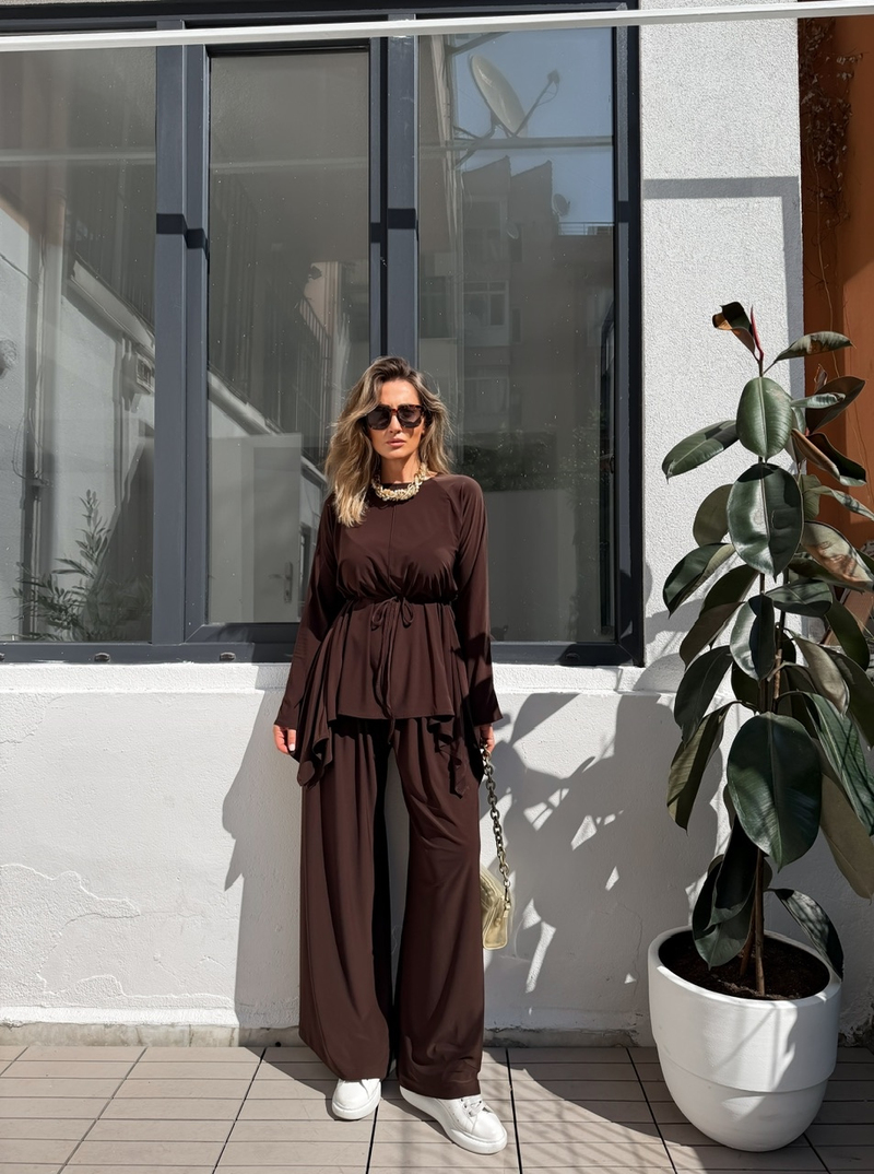 Kahve Beli İpli Asimetrik Bluzlu Takım