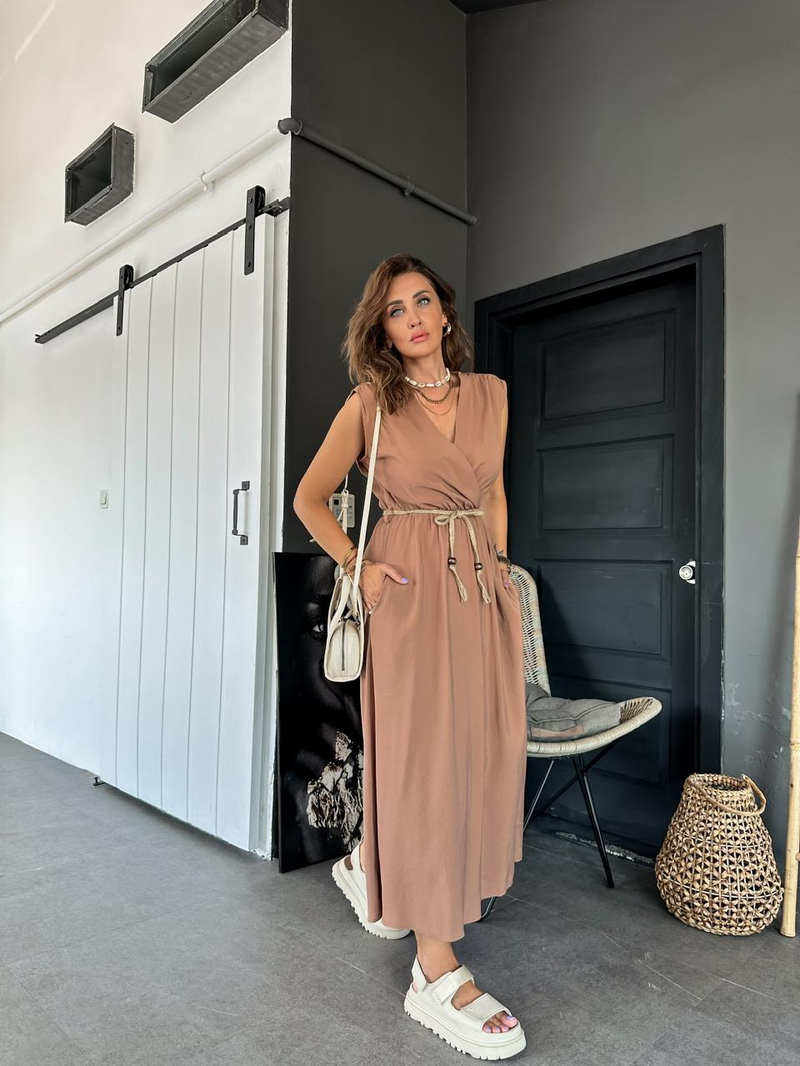 Kahve Halat Kemerli Kruvaze Elbise