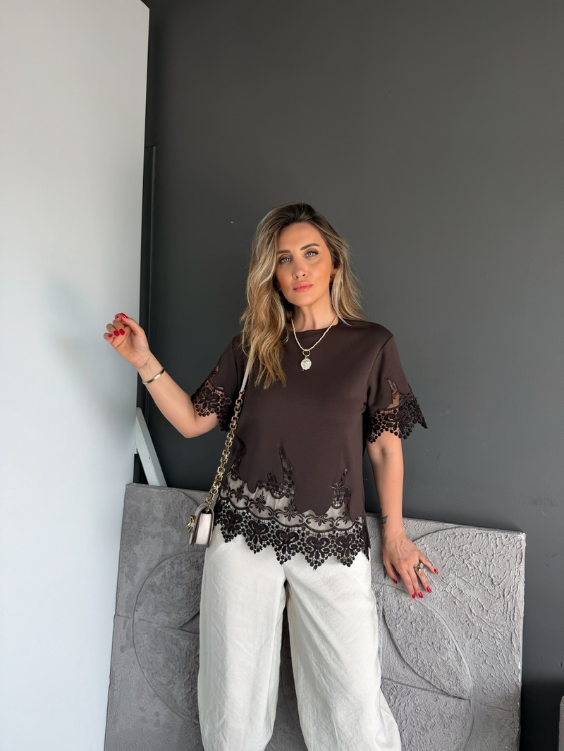 Kahve Kolları Eteği Dantelli Zr Tshirt