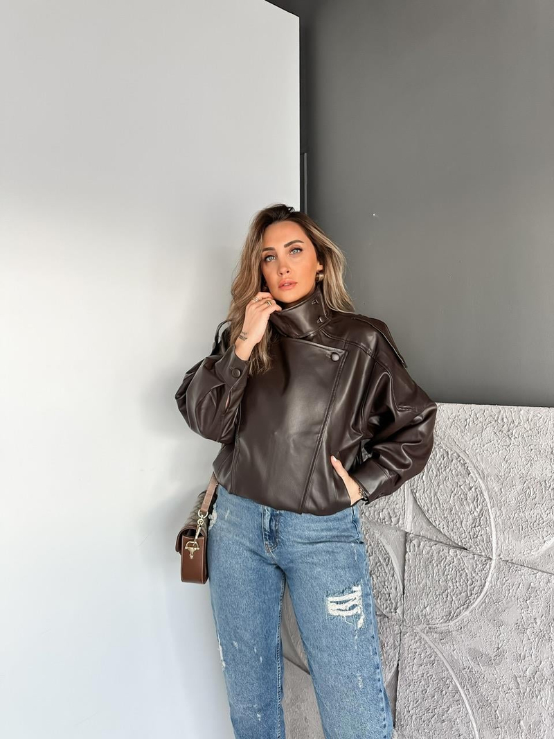 Kahve Yakası Düğmeli Marka Model Deri Ceket