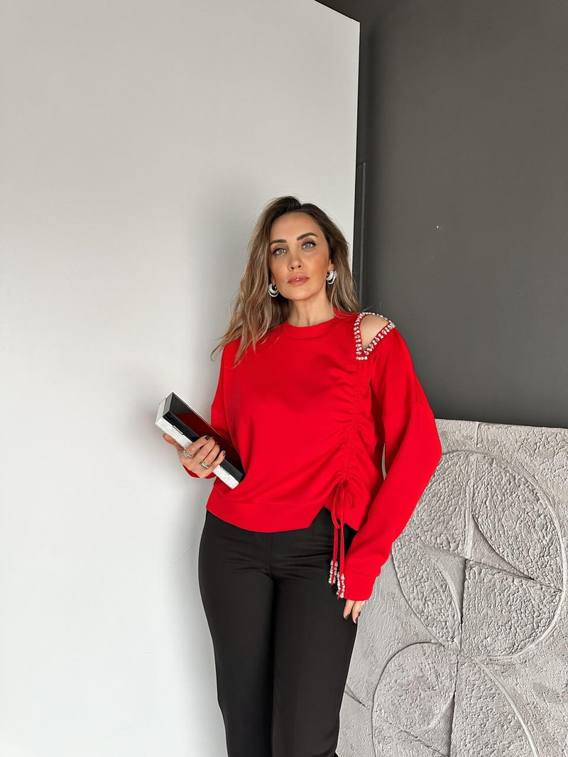 Kırmızı Omuz Dekolteli Taşlı Sweatshirt
