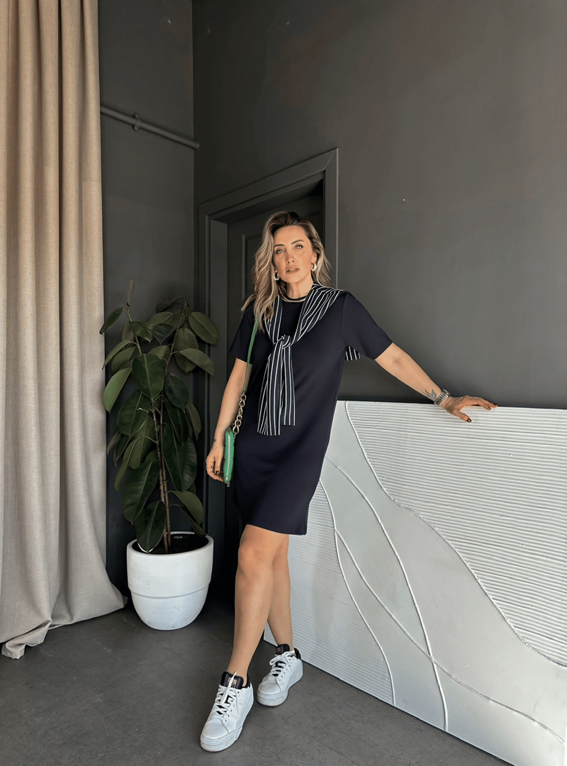 Lacivert Çizgili Şal Aksesuarlı Elbise