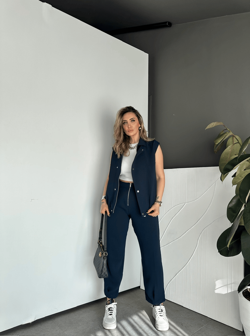 Lacivert Fermuarlı Yelekli Premium Takım