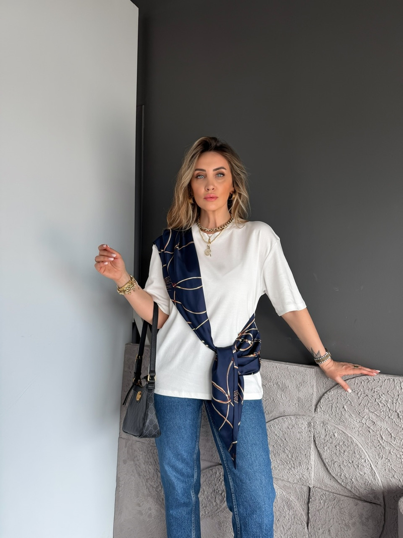 Lacivert Fular Bağlamalı Tshirt