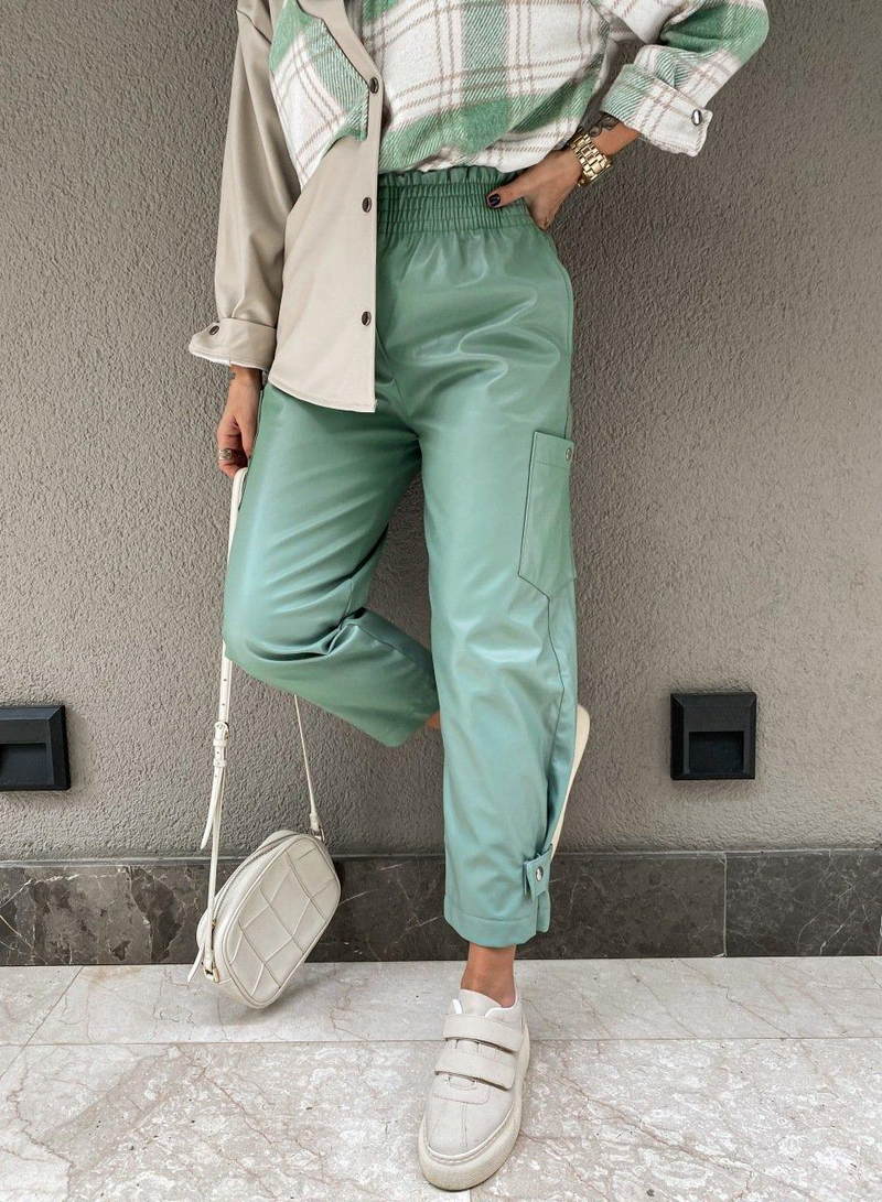 Mint Yeşil Çıtçıtlı Deri Pantolon