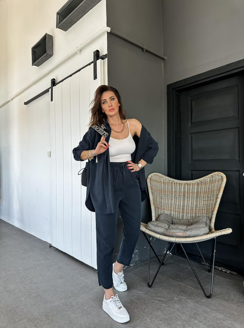 Naturel Siyah Gömlekli Cotton Takım