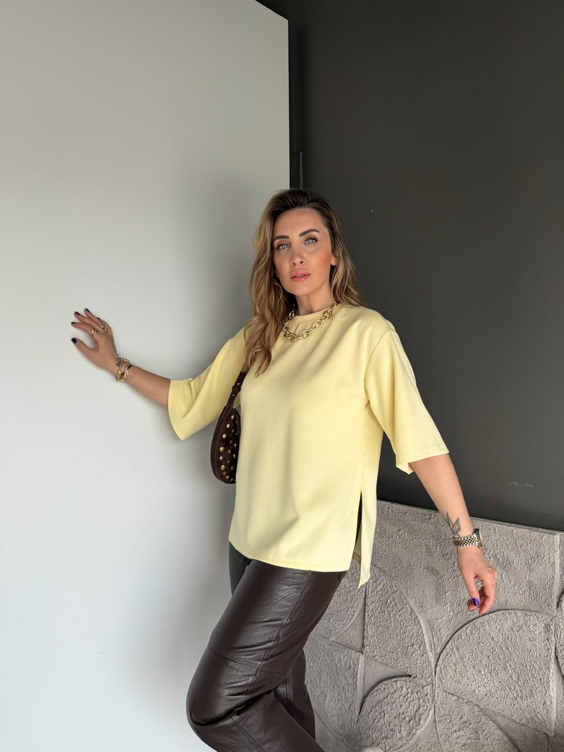 Sarı Yırtmaçlı Salaş Tshirt