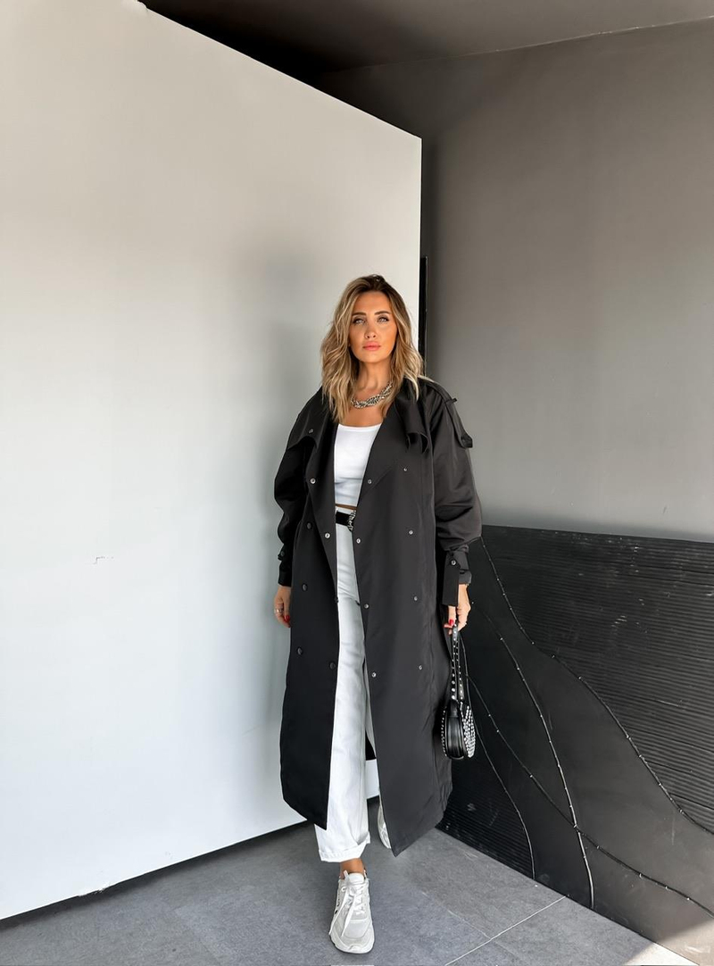 Siyah Çıtçıtlı Manşetli Oversize Trençkot