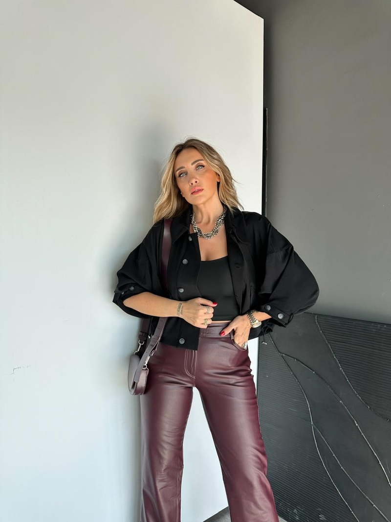 Siyah Düğmeli Yarasa Kol Beli İpli Ceket
