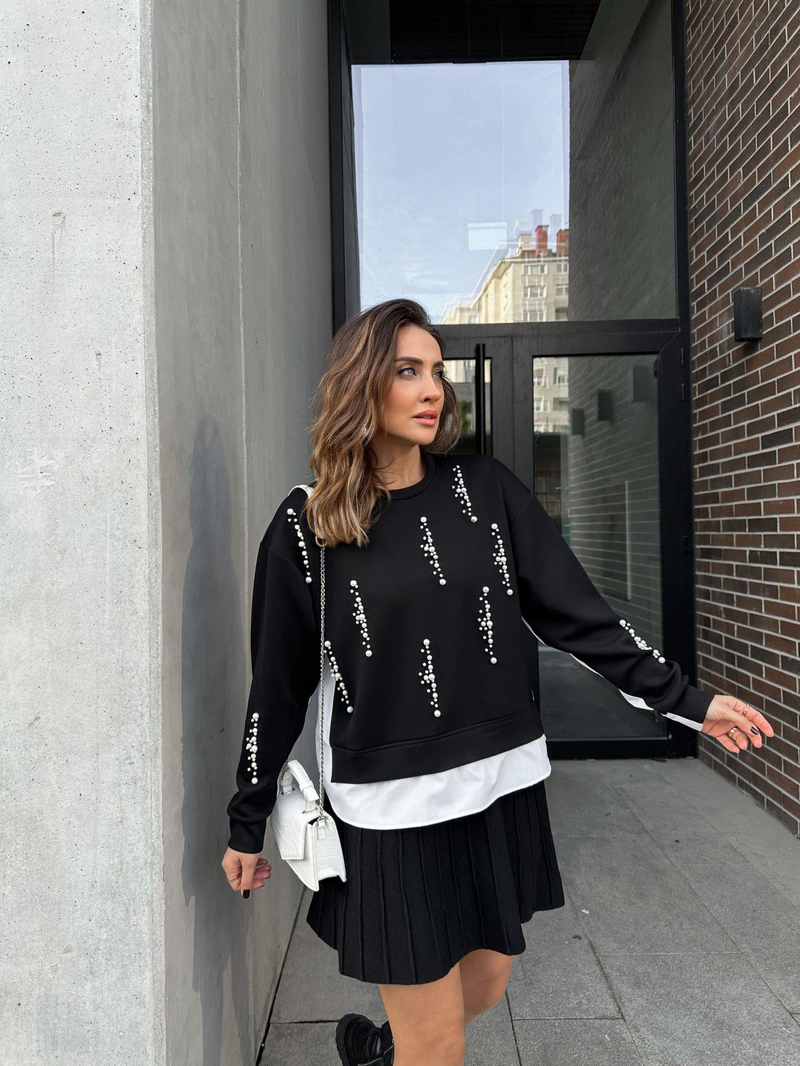 Siyah İncili Gömlek Detaylı Sweatshirt
