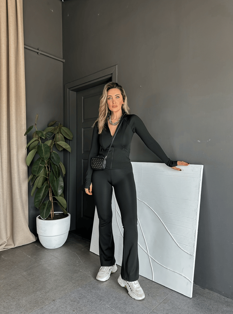 Siyah Parmaklı Likralı Spor Takım