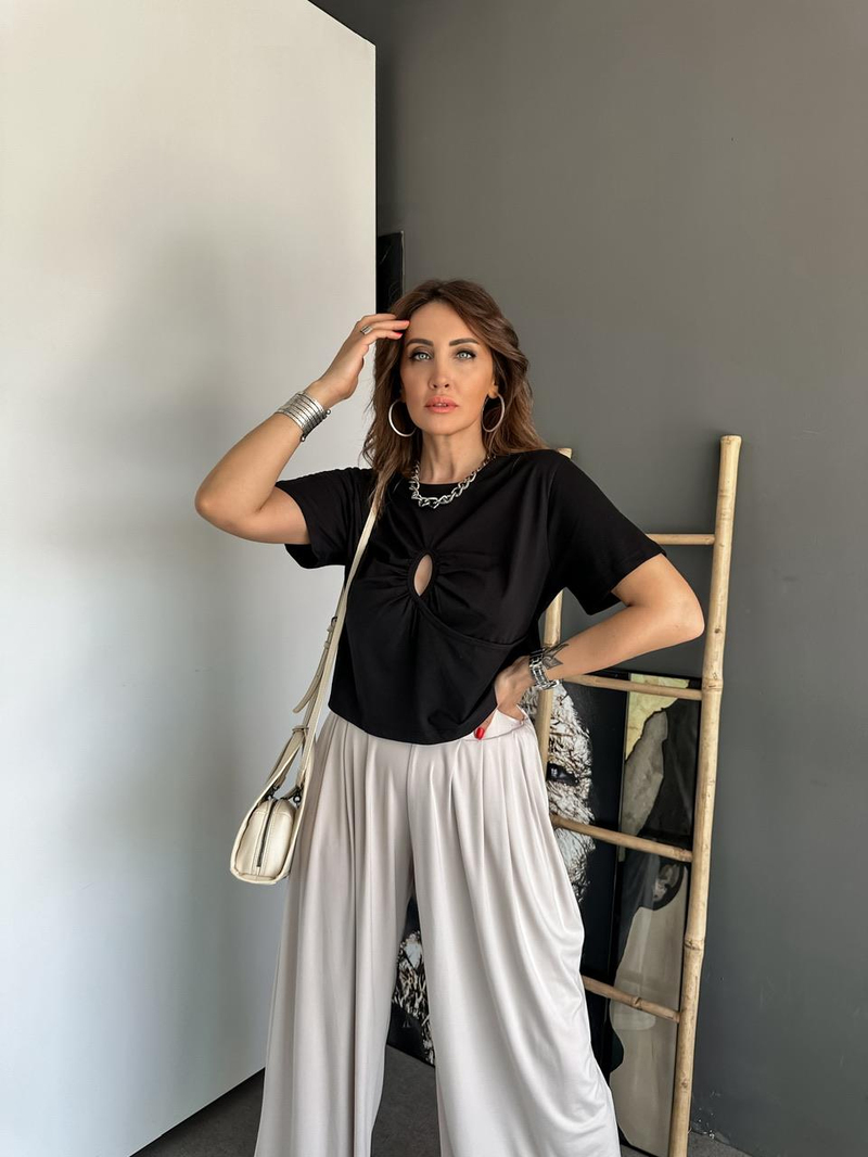 Siyah Pencere Detaylı Cotton Tshirt