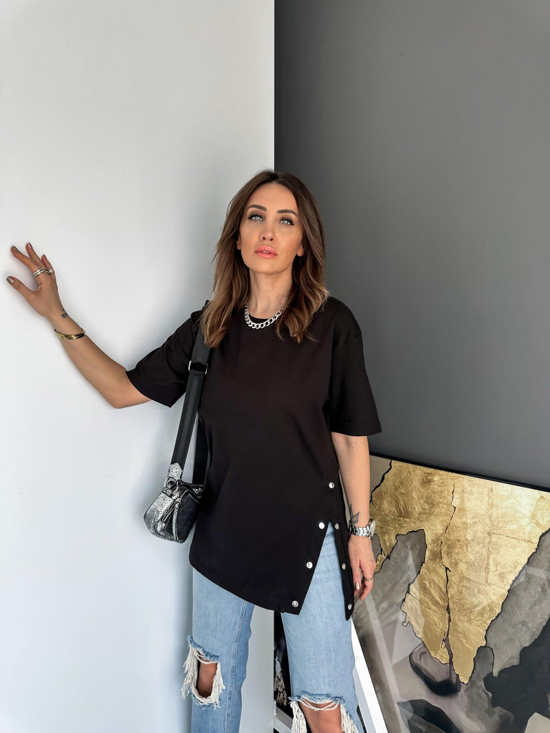 Siyah Tek Yanı Çıtçıtlı Cotton Tshirt