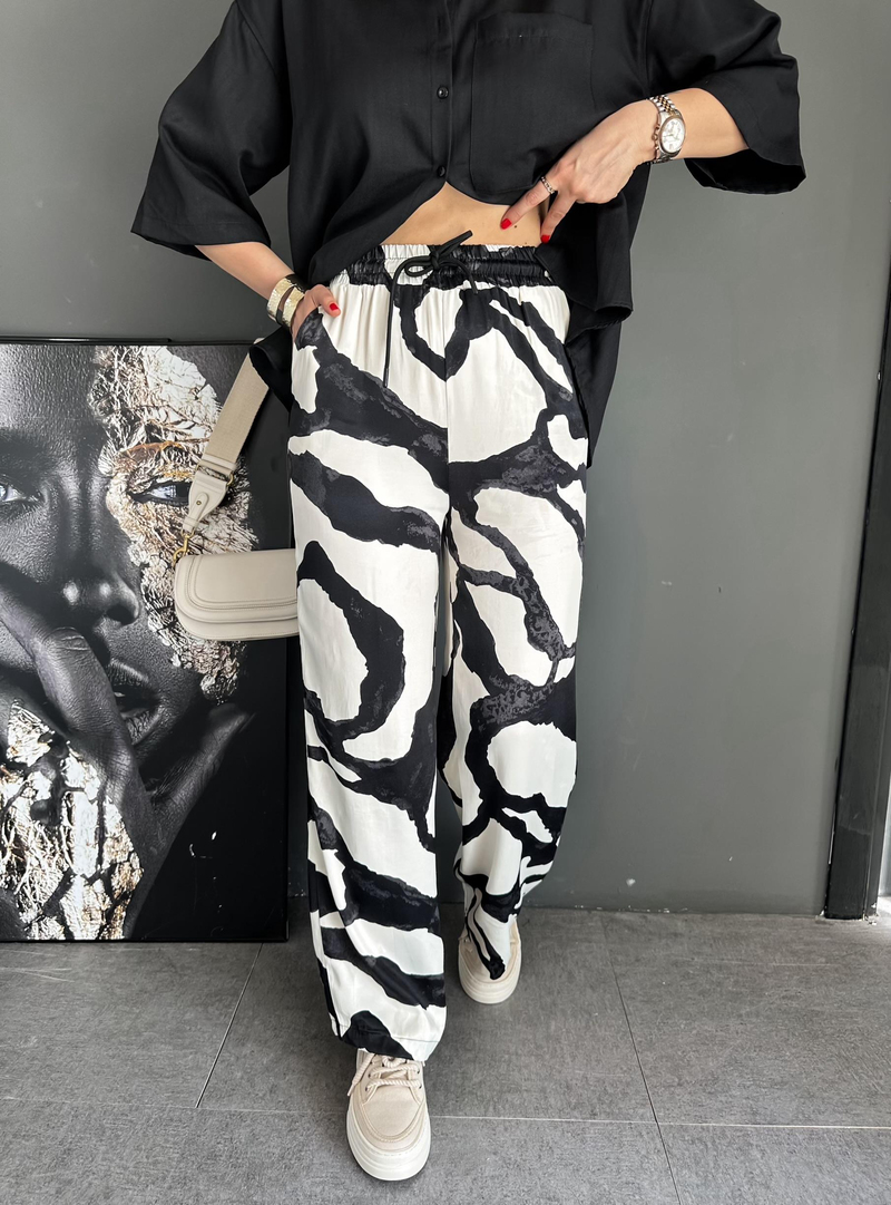 Siyah Zebra Desenli Saten Pantolon