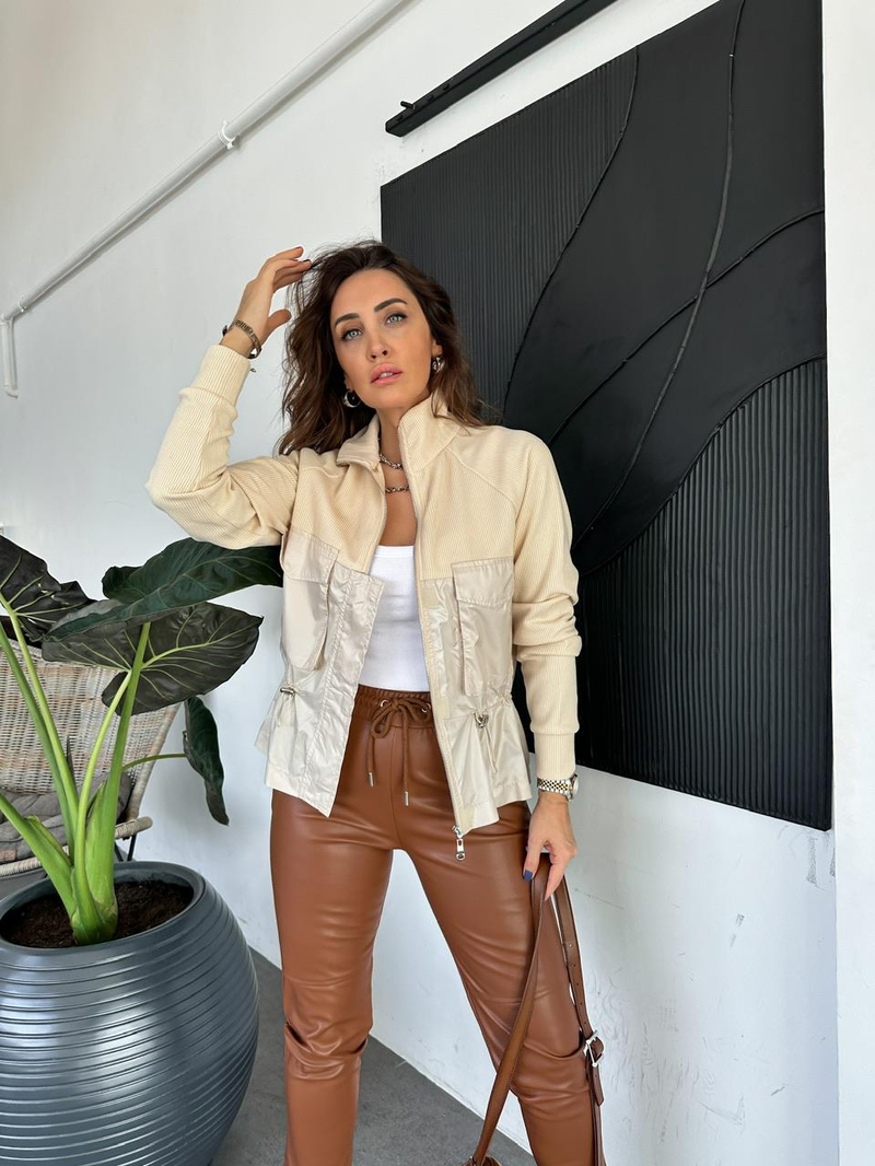 Taş Paraşüt Detaylı Fermuarlı Sweatshirt