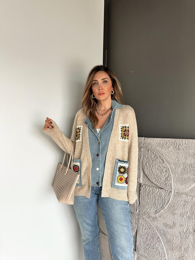 Taş Patchwork Nakışlı Kot Parçalı Hırka