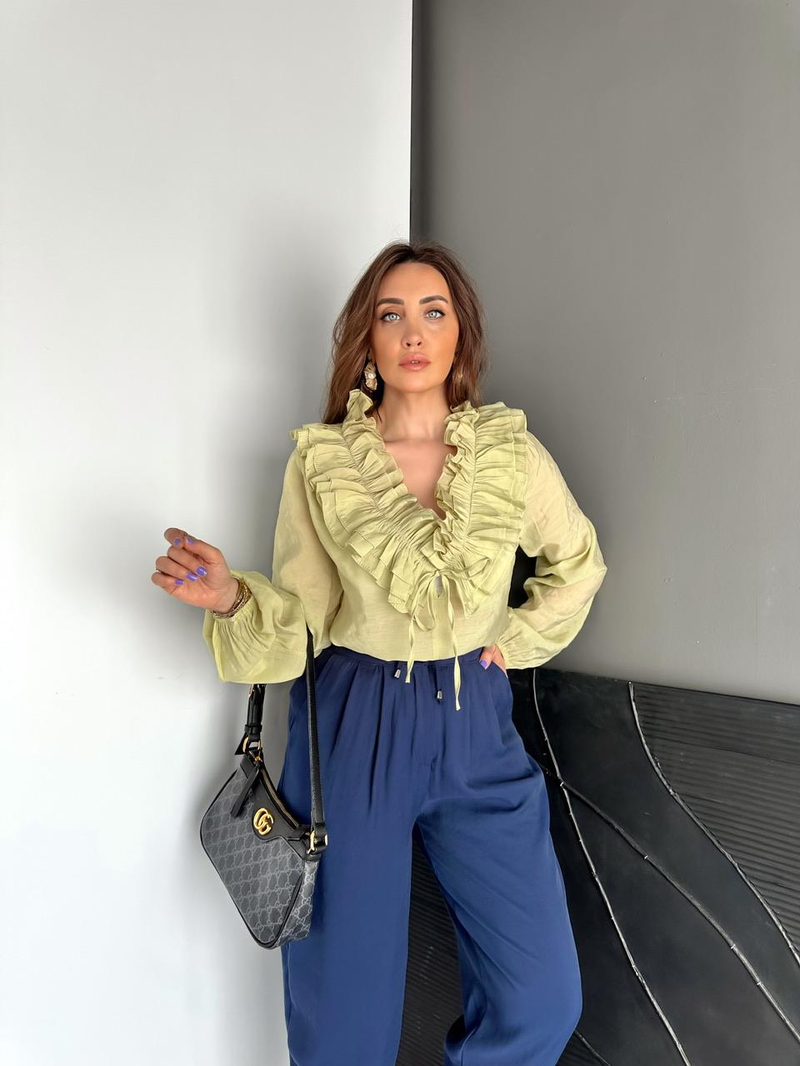 Yeşil Yakası Fırfırlı İpli Bluz