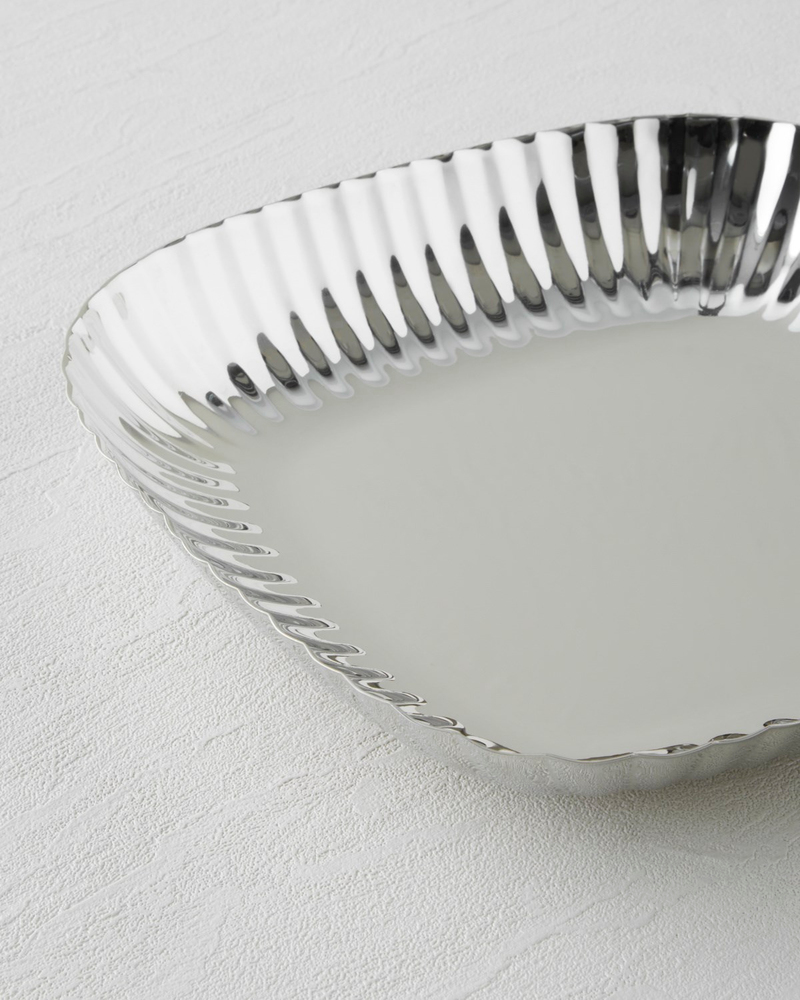 Anissa Metal Dekoratif Tabak 27,5x22x4 cm Gümüş