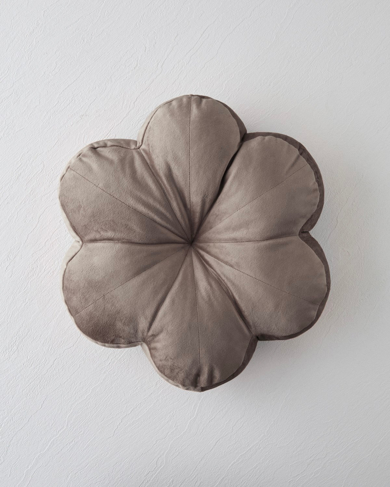 Artistic Bloom Dekoratif Kırlent 40 cm Kahverengi