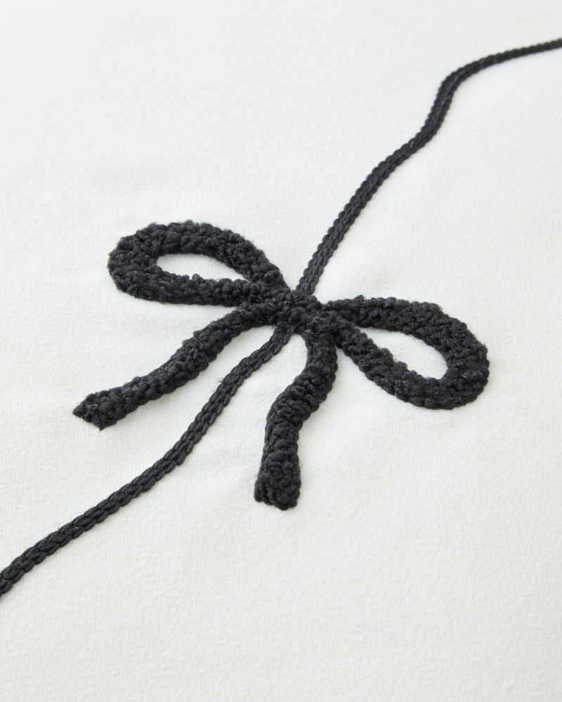 Ribbon Dolgulu Kırlent 45x45 cm Siyah - Beyaz