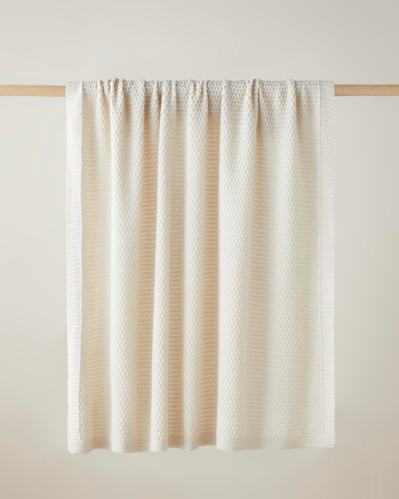Simple White Koltuk Şalı 130x170 cm Ekru