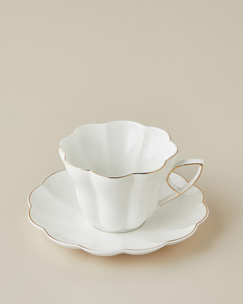 Velisse New Bone China 4 Parça 2 Kişilik Çay Fincanı Takımı 180 ml Beyaz-Gold