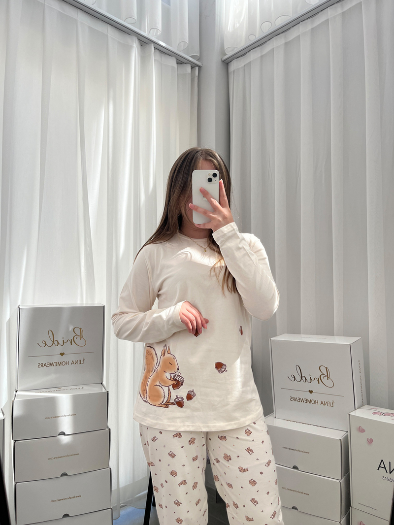 Bej Sincap Desenli Pamuklu Uzun Kollu Pijama Takımı